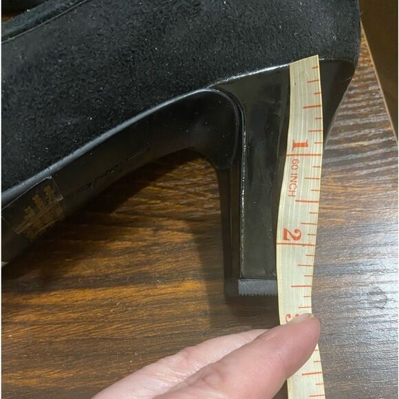 Clarks Artisan Collection SZ 6 Society Ascot Black Suede Comfort Kitten Heels - Picture 12 of 14